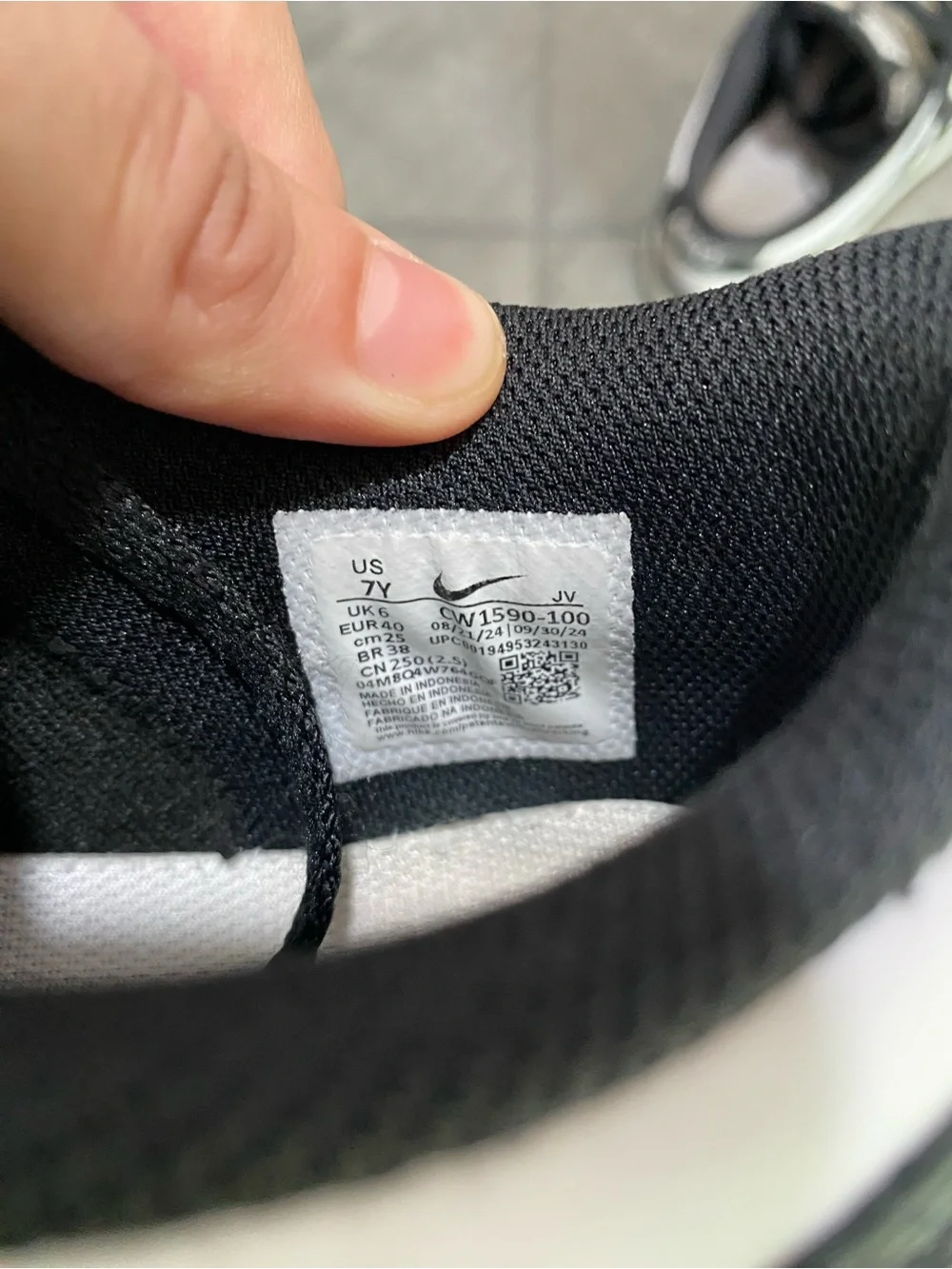 Nike Panda Dunks Low-Top Sneakers